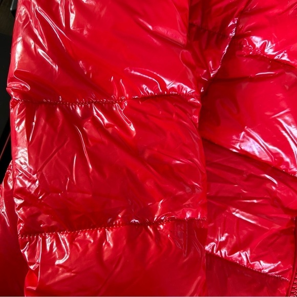 ZIAI Wet Look Red Puffer Hooded Jacket w/ Detachable Faux Fur Trim - Picture 16 of 16